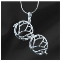 Floral Silver Gem Pendant open